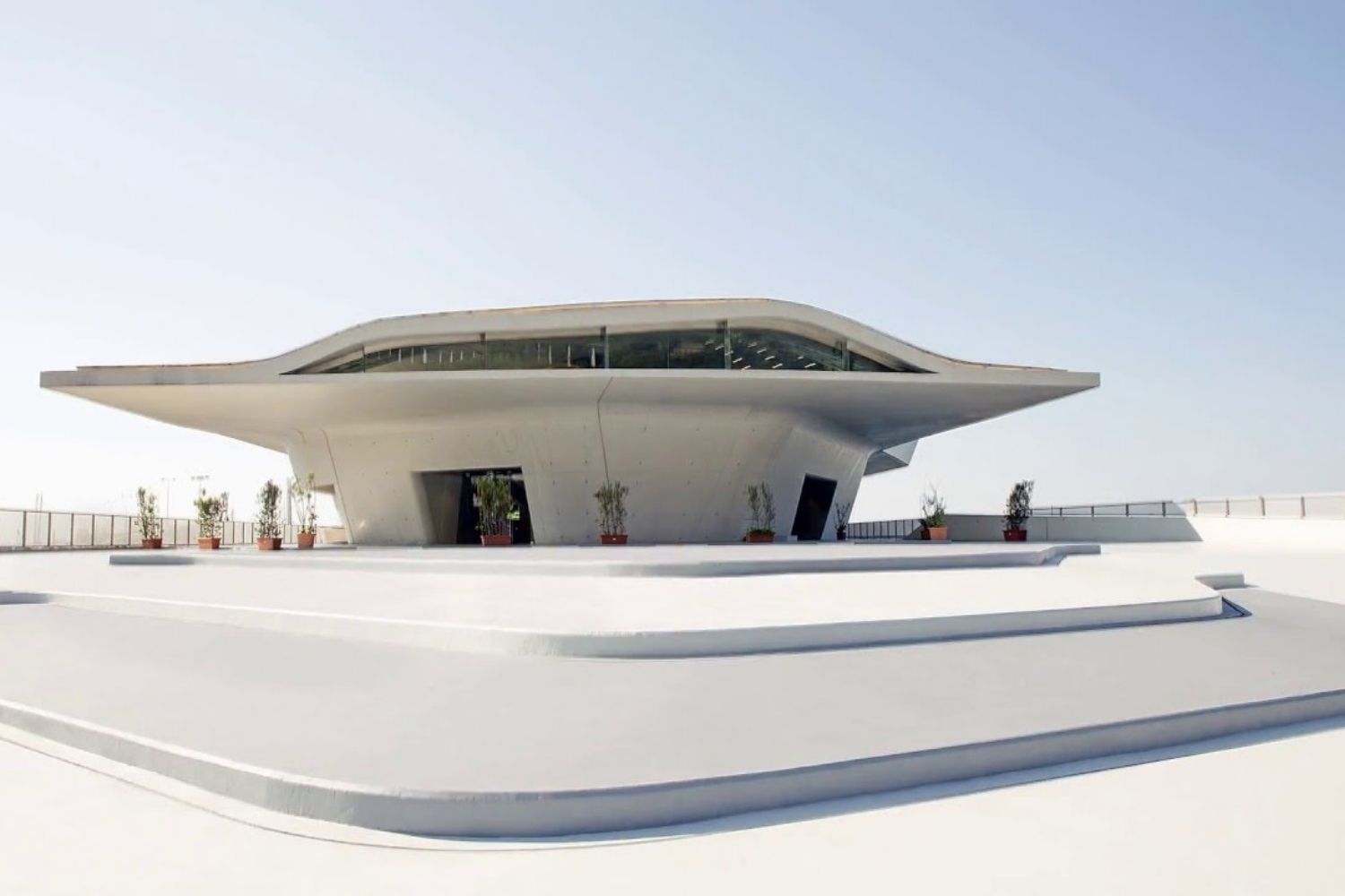 stazione-marittima-salerno-zaha-hadid.webp