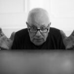 Addio a Enrico Baleri scompare a 83 anni il designer visionario della Spaghetti Chair