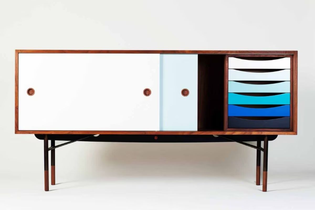 Buffet – Finn Juhl per Spotti