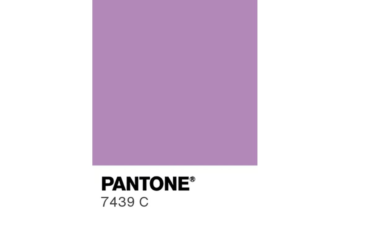 Pantone 7439 C colore lilla