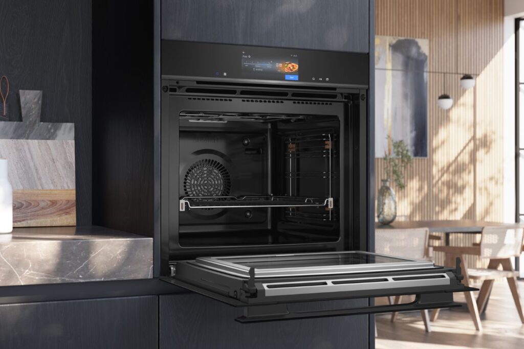 Forno da incasso Siemens design contemporaneo