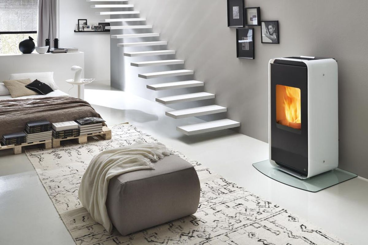 Stufa a pellet elegante del brand edilkamin