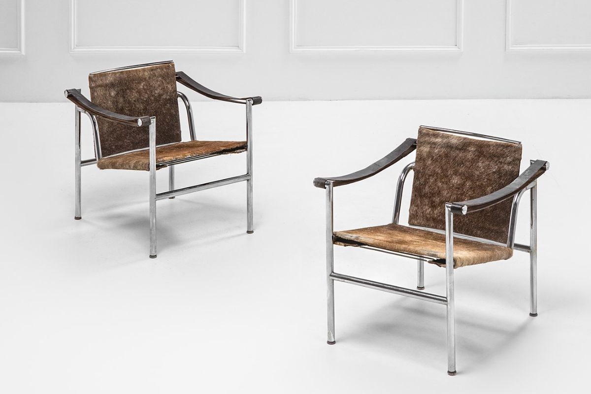 LC1 – Le Corbusier, Pierre Jeanneret e Charlotte Perriand (1928) poltroncina iconica