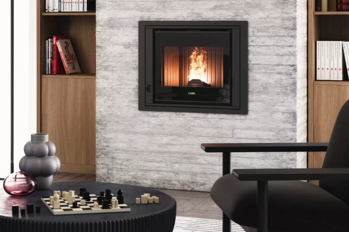 termocamino cadel saturno pellet idro moderno