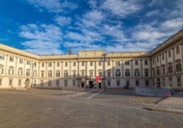 Ristrutturazione palazzo storico: come scegliere infissi che rispettino l'estetica originale