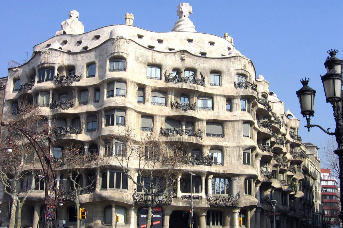 casa milà gaudì barcellona