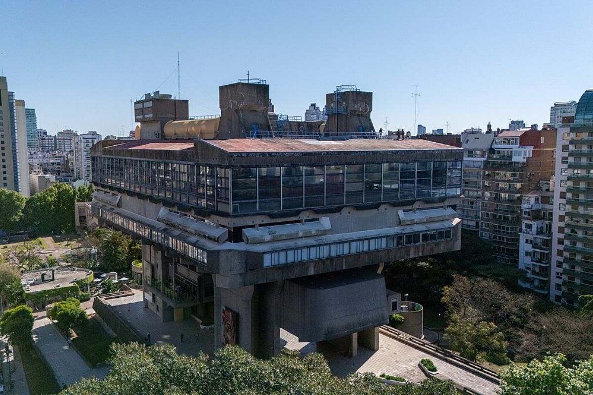 Biblioteca Nazionale di Buenos Aires architettura anni 70