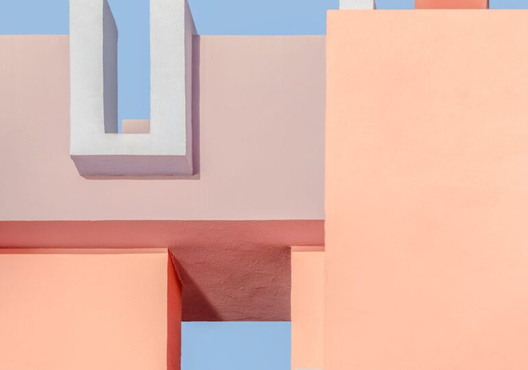 Pantone 2026: quando sarà annunciato il nuovo Color of the Year? Ecco la data ufficiale e i primi pronostici