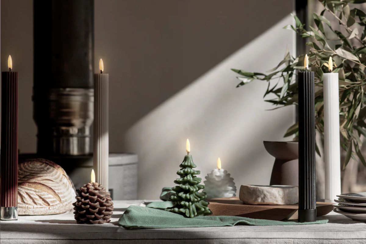 Tendenze Natale 2025 decori minimal eleganti