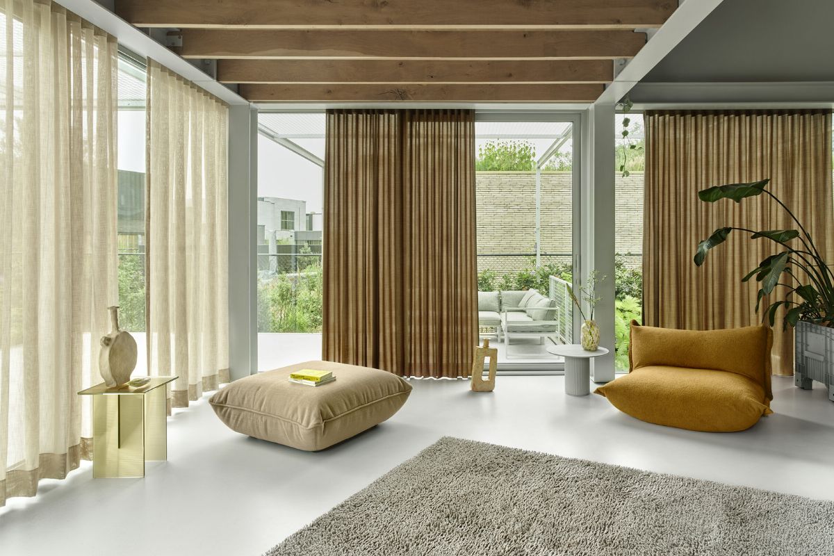 Tessuti arredamento 2026 - Texture multisensoriali tra tatto, luce e suono