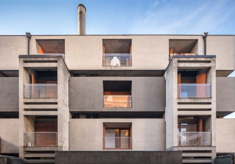 Architettura anni ’70: materiali, utopie e contraddizioni di un decennio che non smette di parlarci