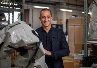 BertO lancia le eco bag per eliminare la plastica negli imballaggi e apre la sfida “Made in Meda” al distretto