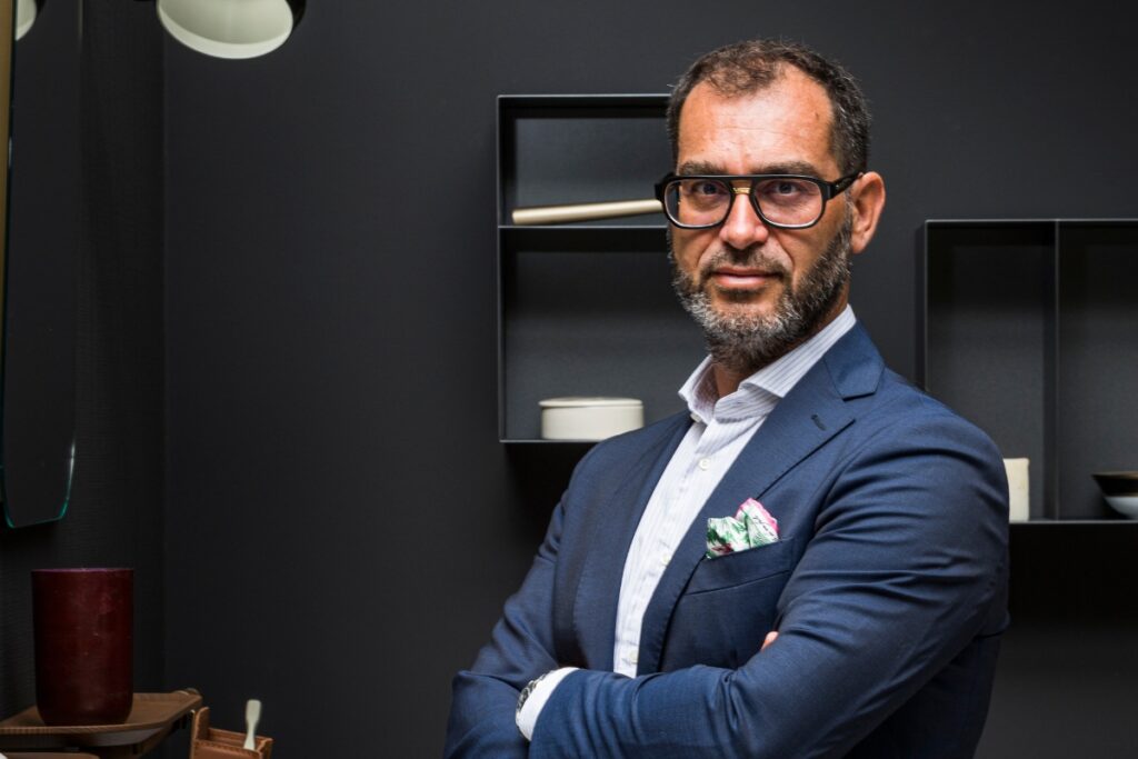 Intervista Cerasa con Roberto Riboldi sul design bagno e la filosofia Made in Italy