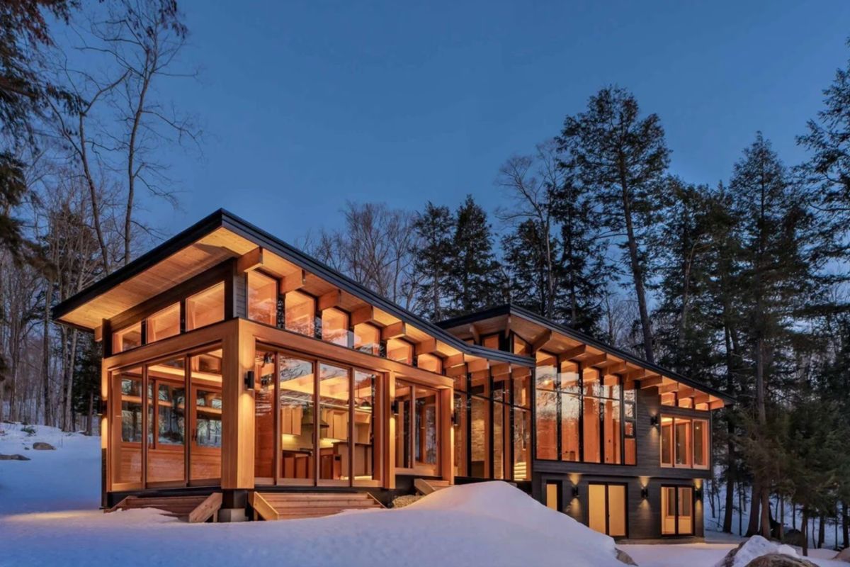 Heated Rivalry cottage