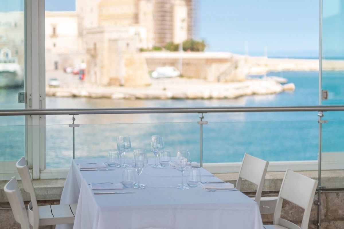 Ristoranti vista mare in Italia - Le Lampare al Fortino — Trani (BT)