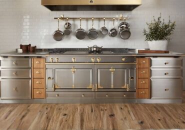 La Cornue: L’acciaio inox come cifra stilistica del design contemporaneo in cucina