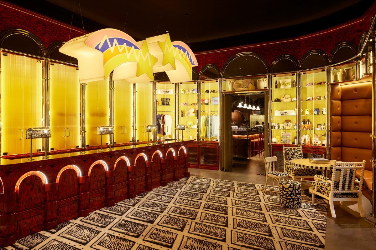 lobby hotel mama shelter business colorata ingresso e accoglienza