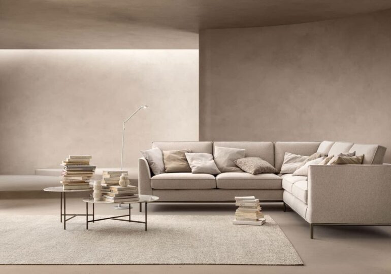 Divano profondità ridotta: guida completa per scegliere un modello comodo e di design