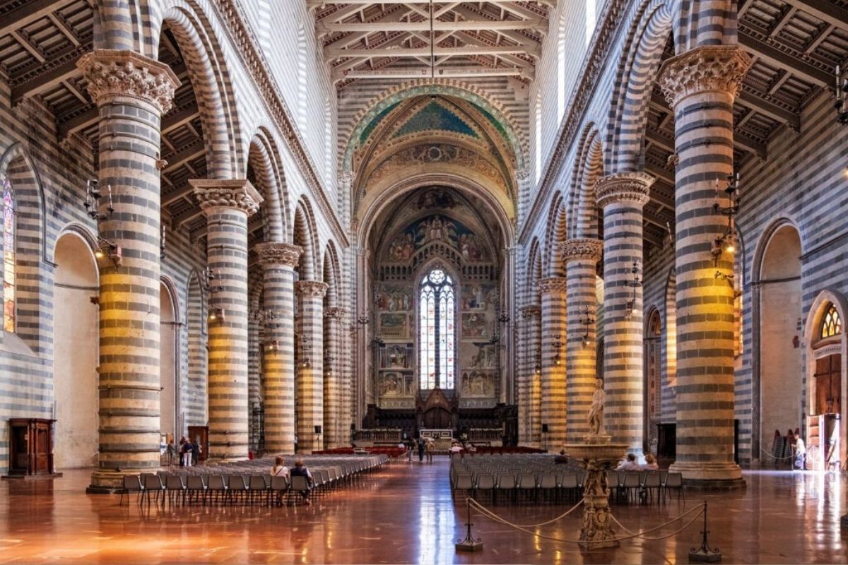 Duomo di Orvieto architettura gotica in Italia