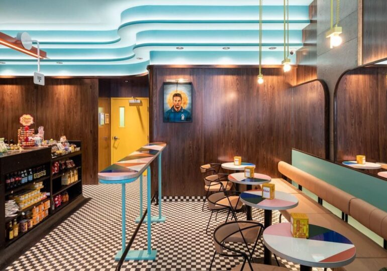 Tendenze arredo bar 2026: sedute, colori, bancone, pareti e dettagli che ridisegnano il bar contemporaneo