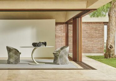 How to Furnish Terraces and Outdoor Spaces in Spring: Design Tips for a More Refined, Welcoming and Contemporary Outdoor Setting