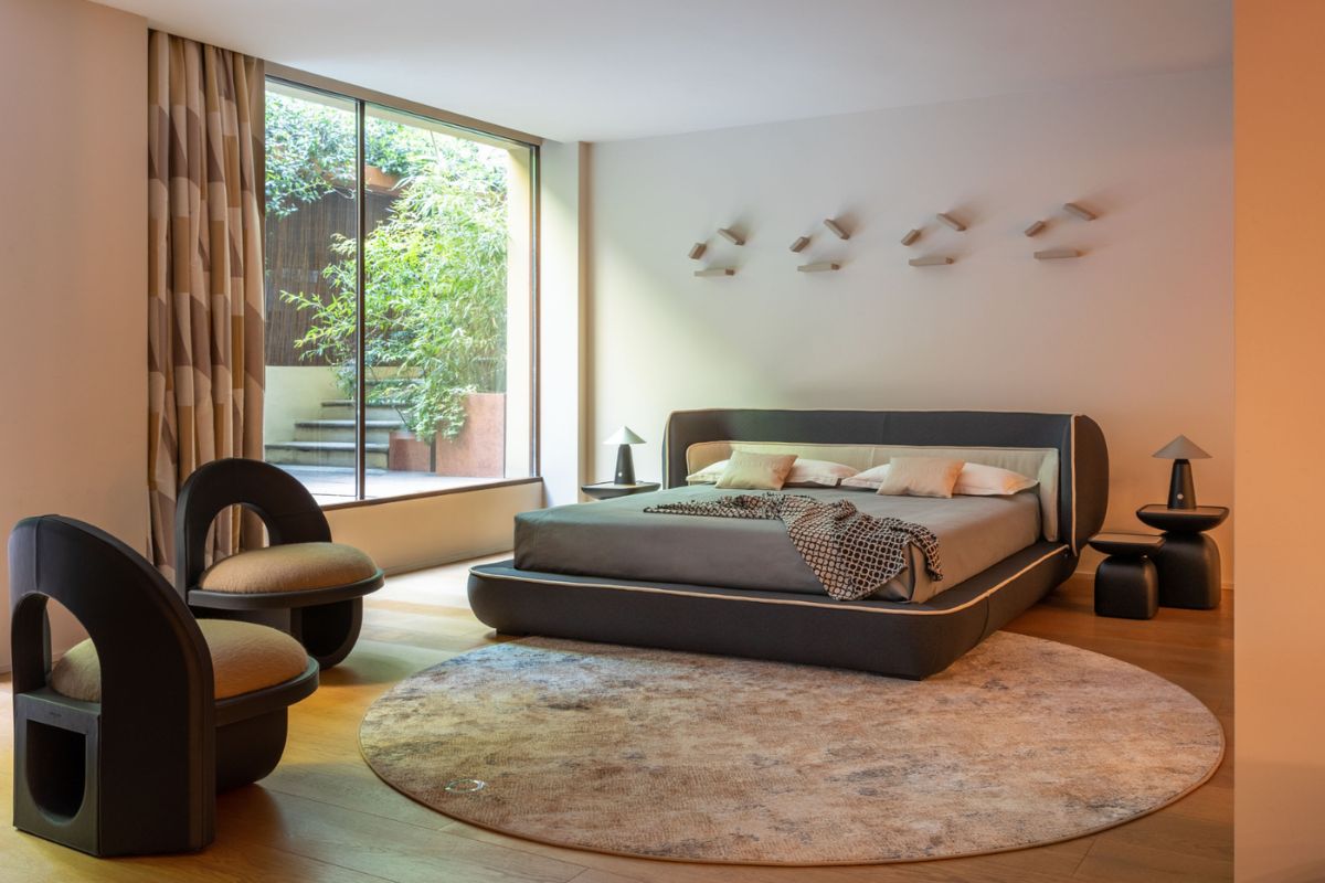 Trussardi una maison del 1911 che approda alla casa nel 2014 e trasforma l’eleganza milanese in ambiente