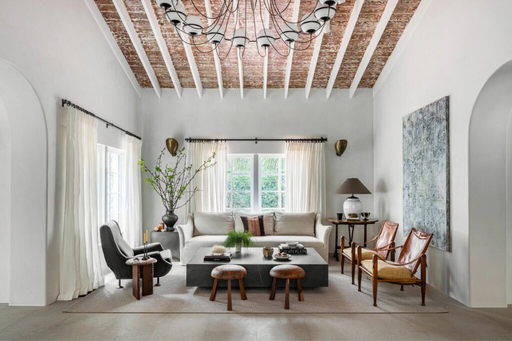Tendenze arredamento estate 2026 colori, materiali e idee per una casa più materica, fresca e contemporanea