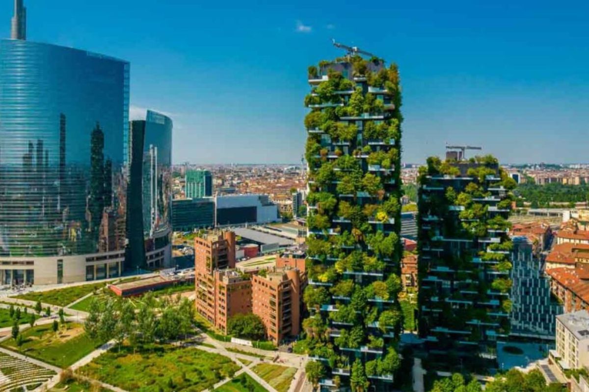 Bosco Verticale Milan contemporary architecture