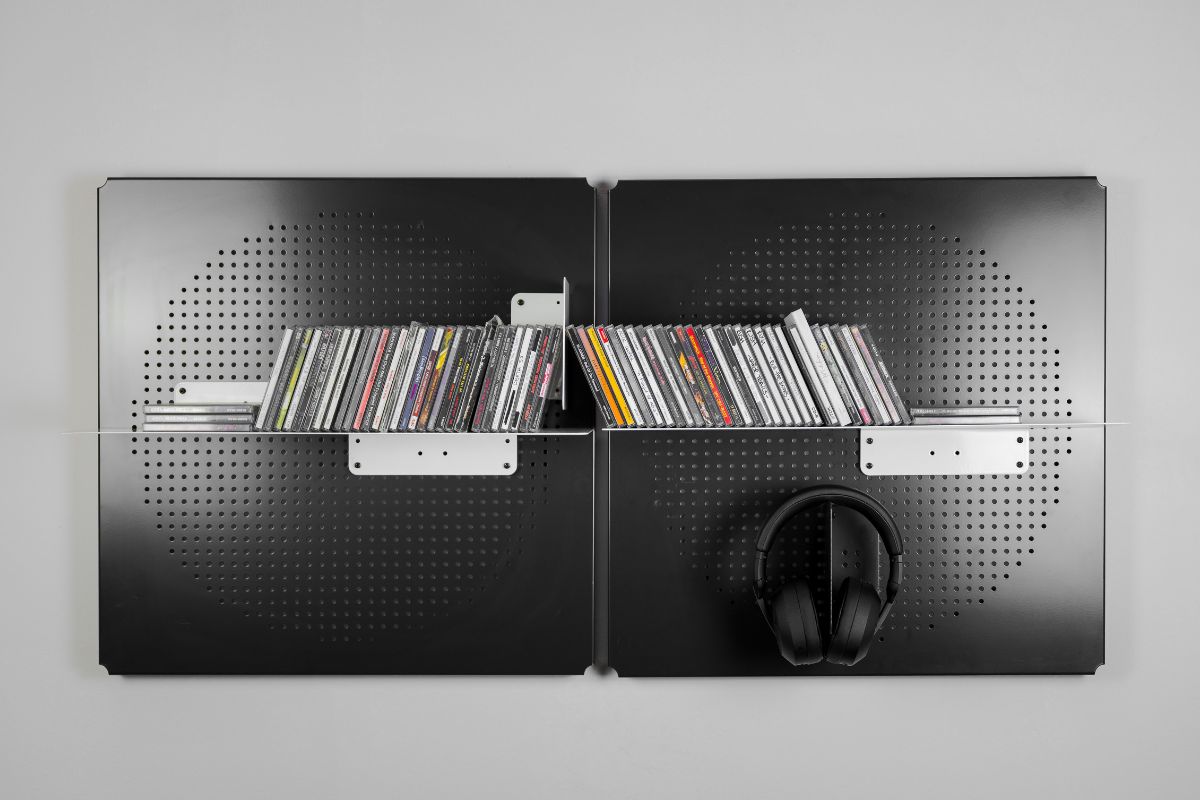 NORA OB-Jack modular wall system with magnetic design shelves