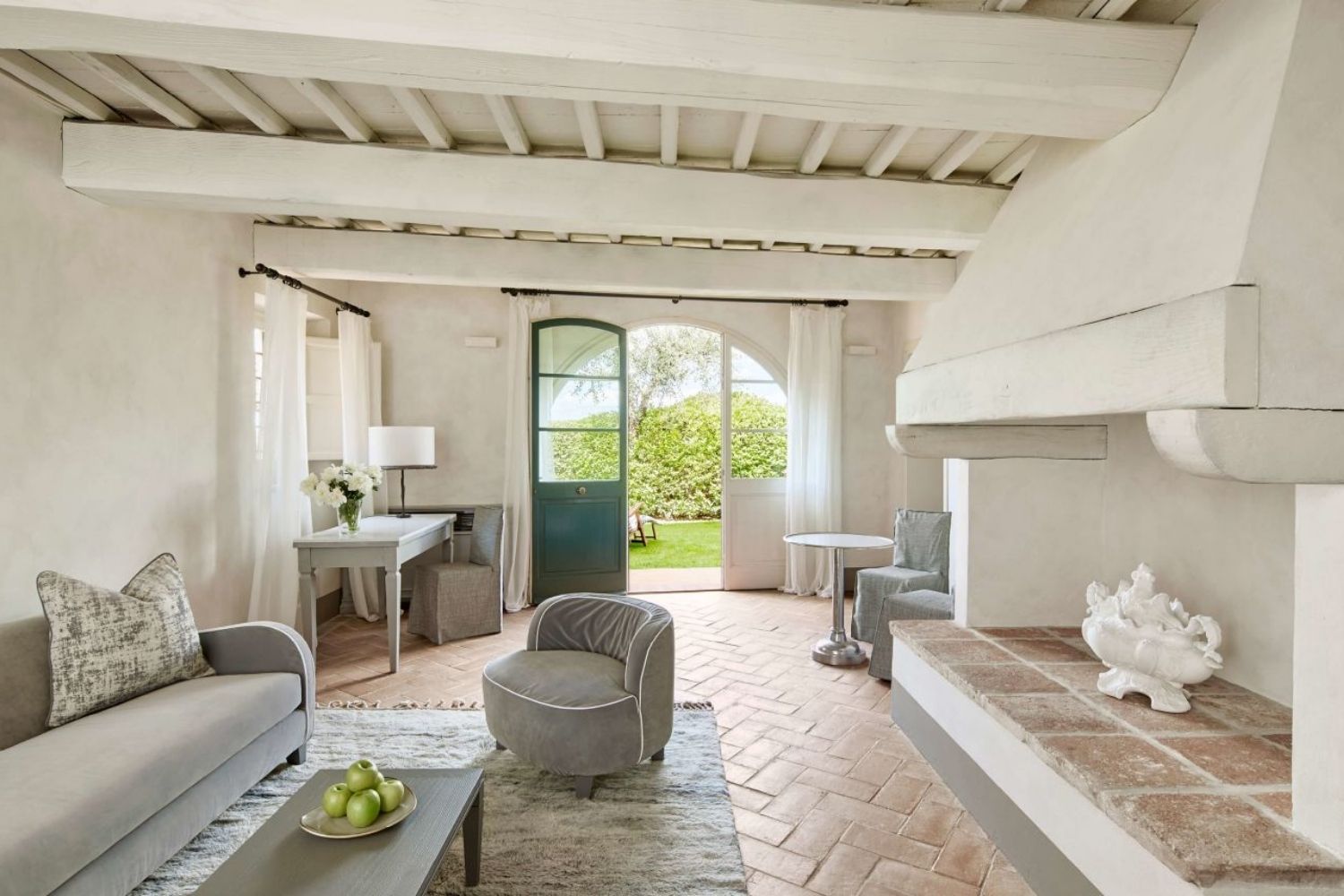 boutique hotel toscana umbria interior design COMO Castello del Nero, Barberino Tavarnelle