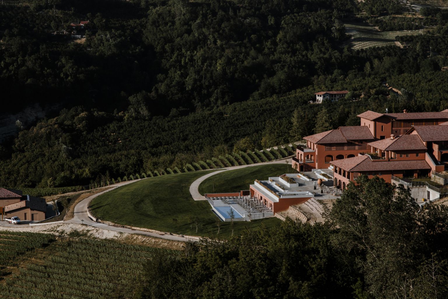 hotel di design firmati da studi italiani - Casa di Langa, Cerretto Langhe
