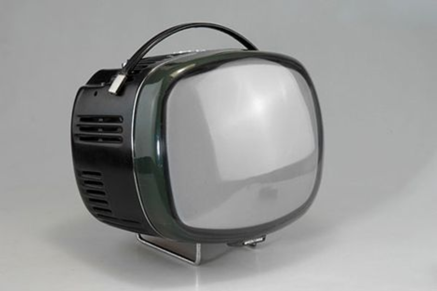Doney 14 il televisore smette di sembrare un mobile