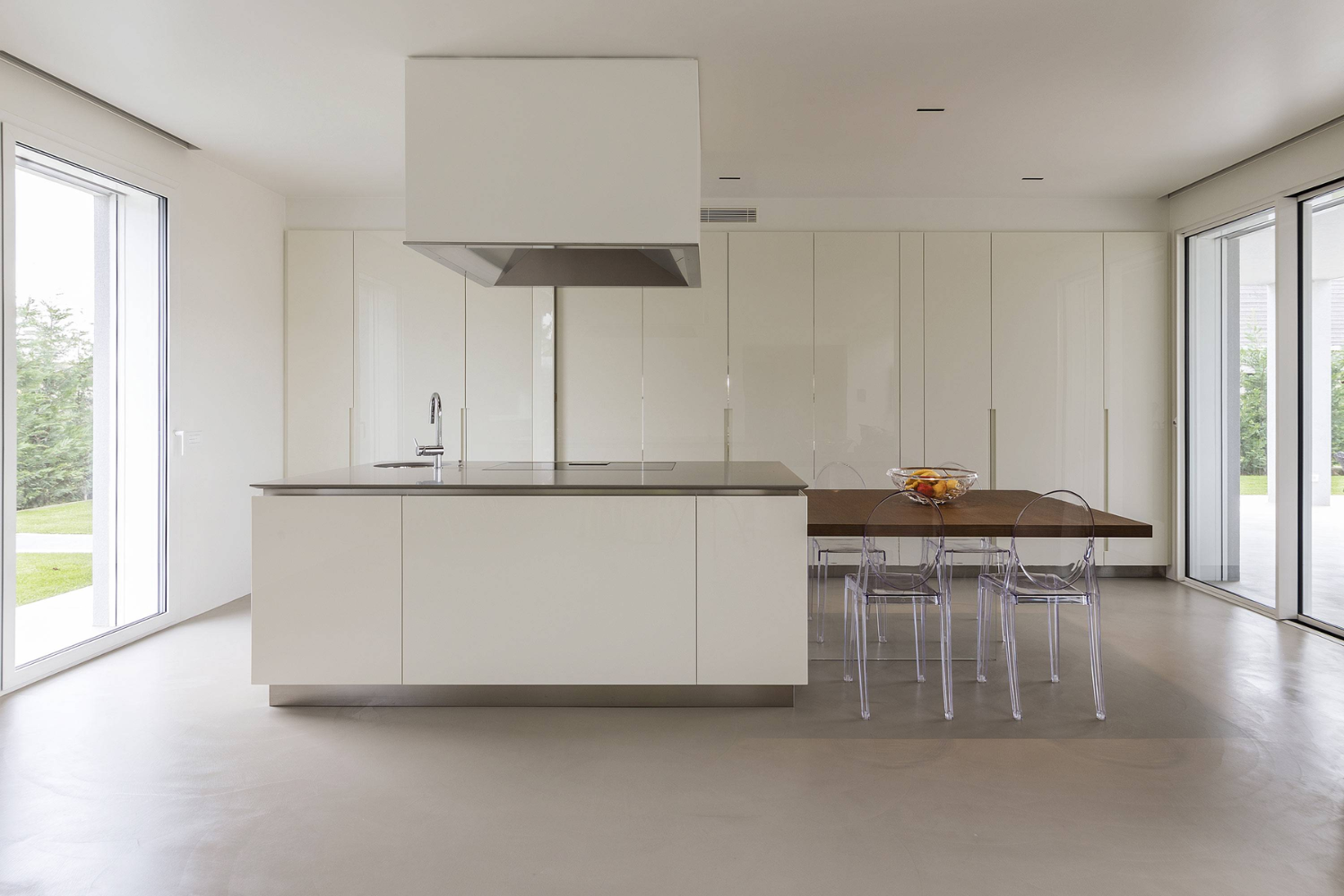 In cucina superficie continua, ma attenzione alla finitura