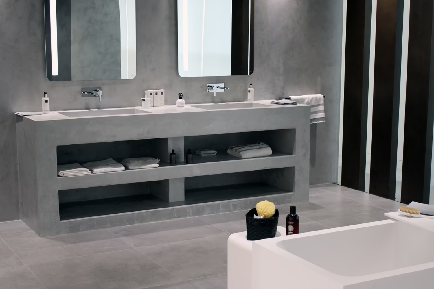 Microcemento in bagno impermeabilizzazione e antiscivolo vanno progettati