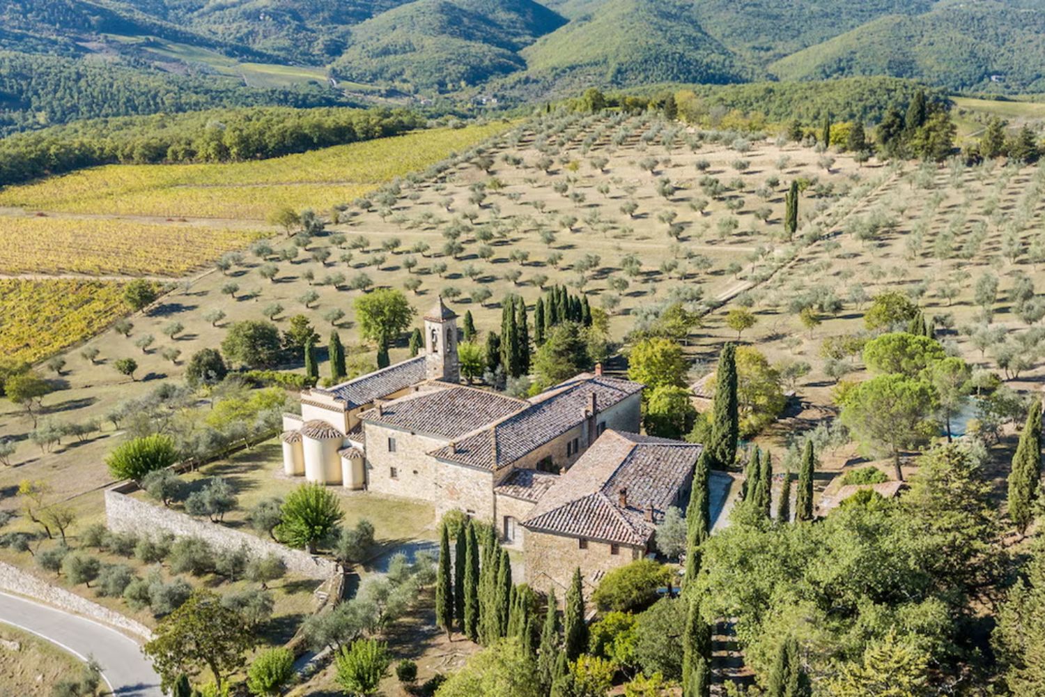 Pieve Aldina, Radda in Chianti — Pierattelli Architetture monasteri e conventi trasformati in hotel di design in Italia