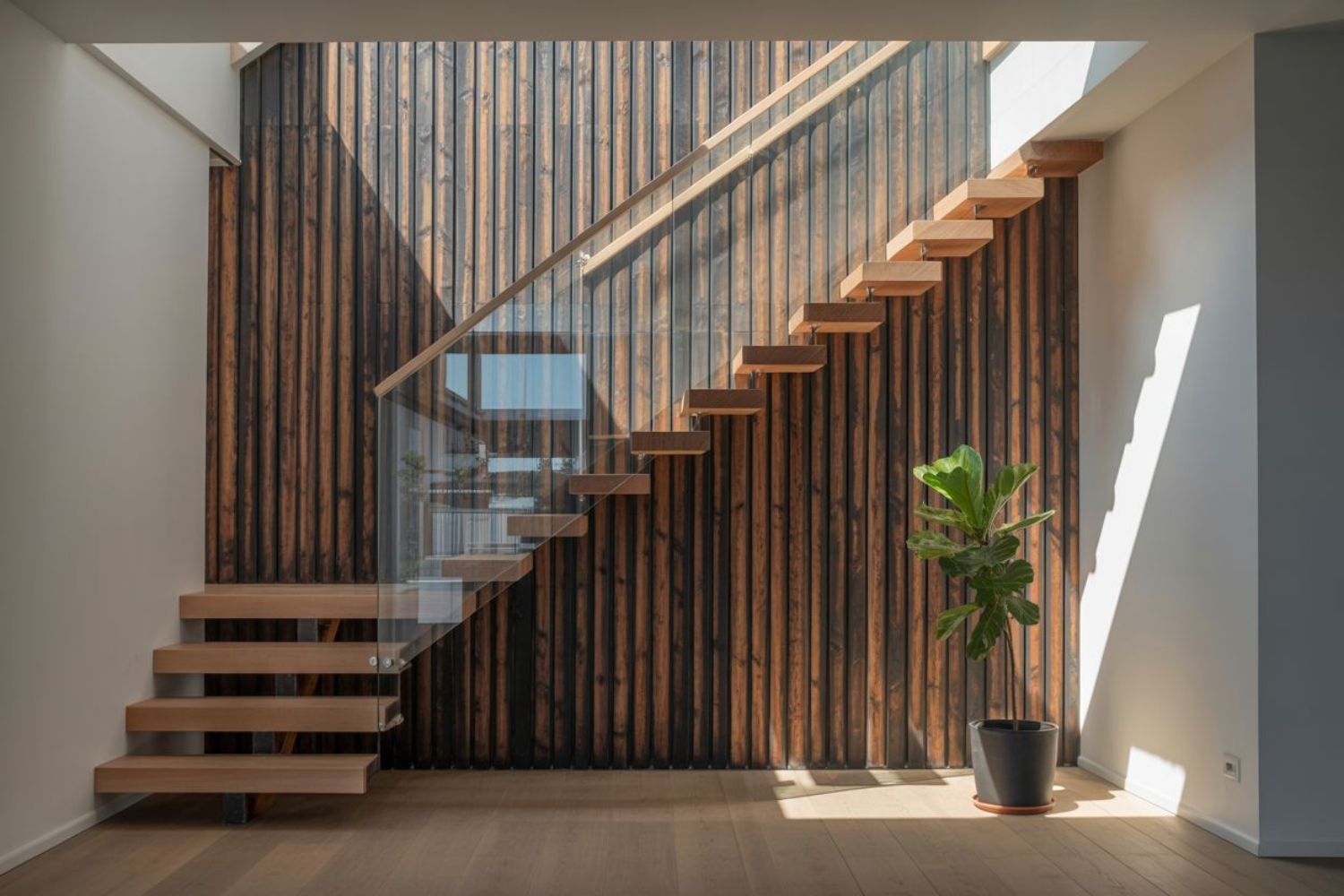 Shou Sugi Ban negli interni il legno bruciato giapponese tra materia, tecnica e design