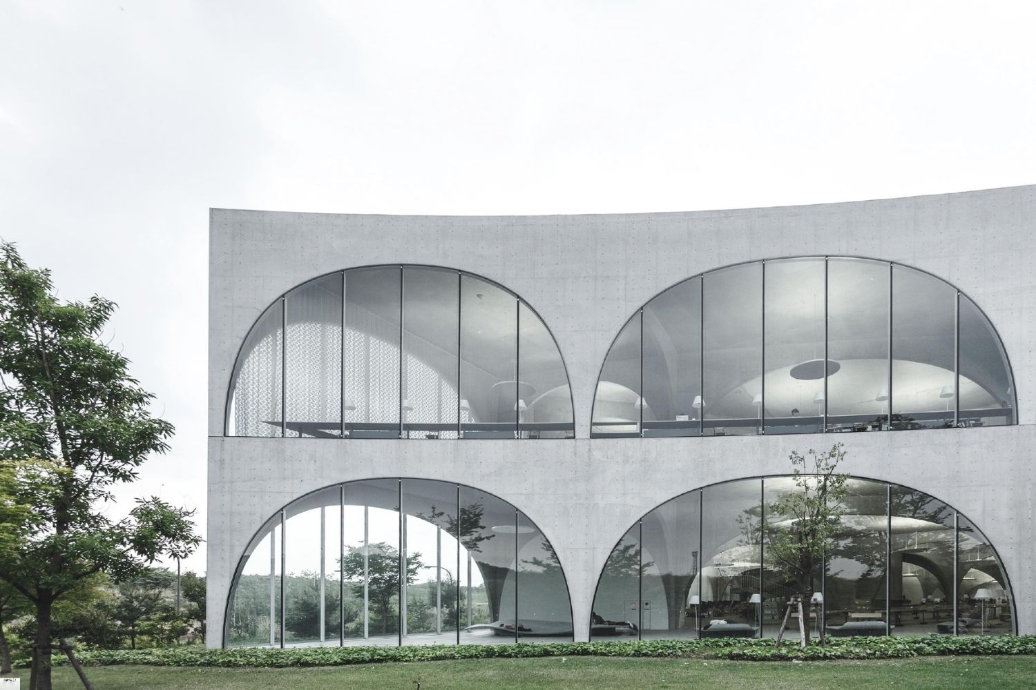 Tama Art University Library
