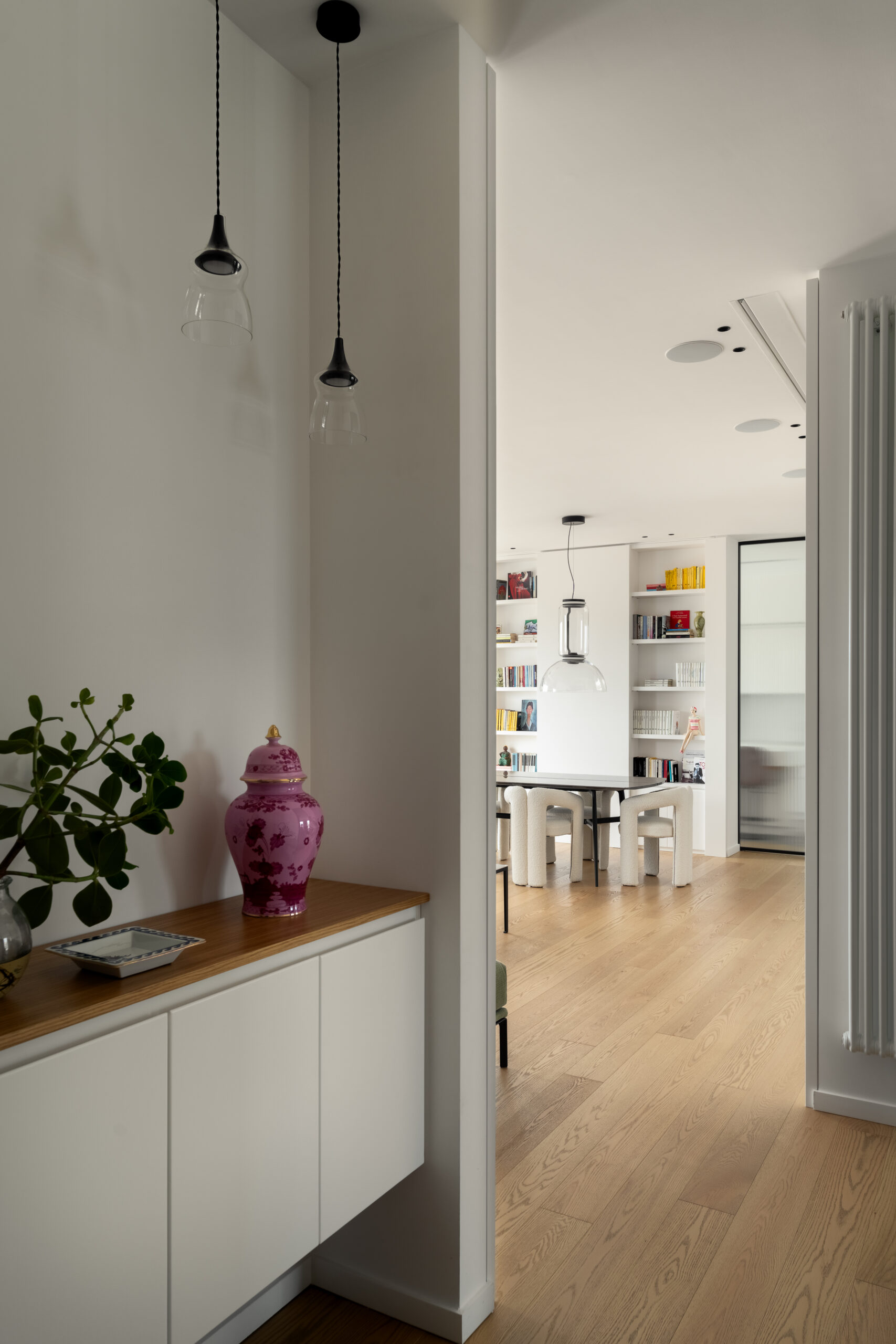 Casa San Giacomo a Napoli progettata da Officine Architetti Associati con affaccio sulla Galleria Umberto I