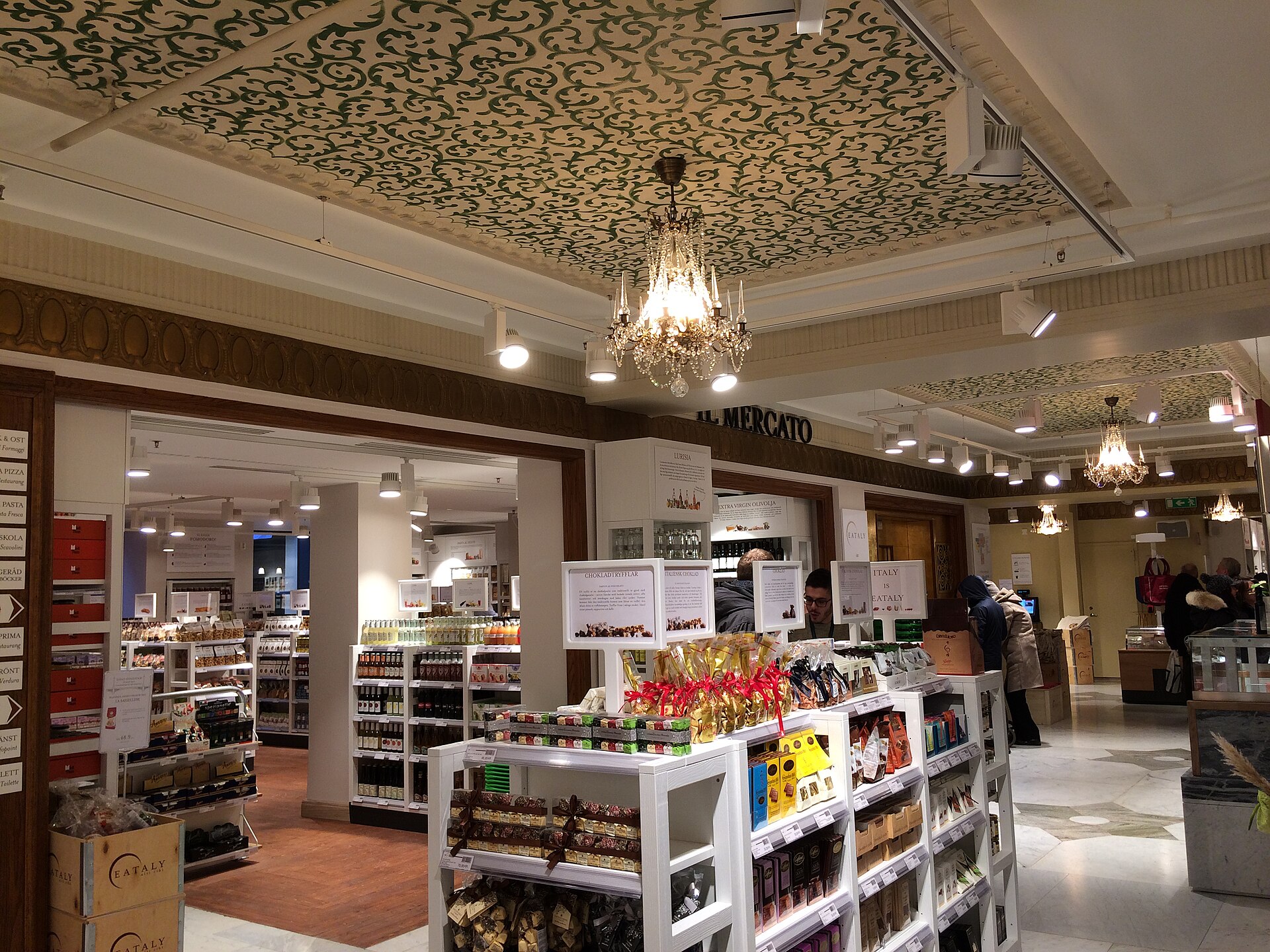 Reparto mercato di Eataly Stoccolma in un cinema storico