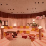 Rendering dell’interno di Feel the Shift di Masquespacio, con gradinate rosa, sedute ocra e tavolini scultorei