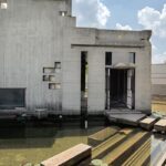 Padiglione del Memoriale Brion affacciato sulle vasche d’acqua