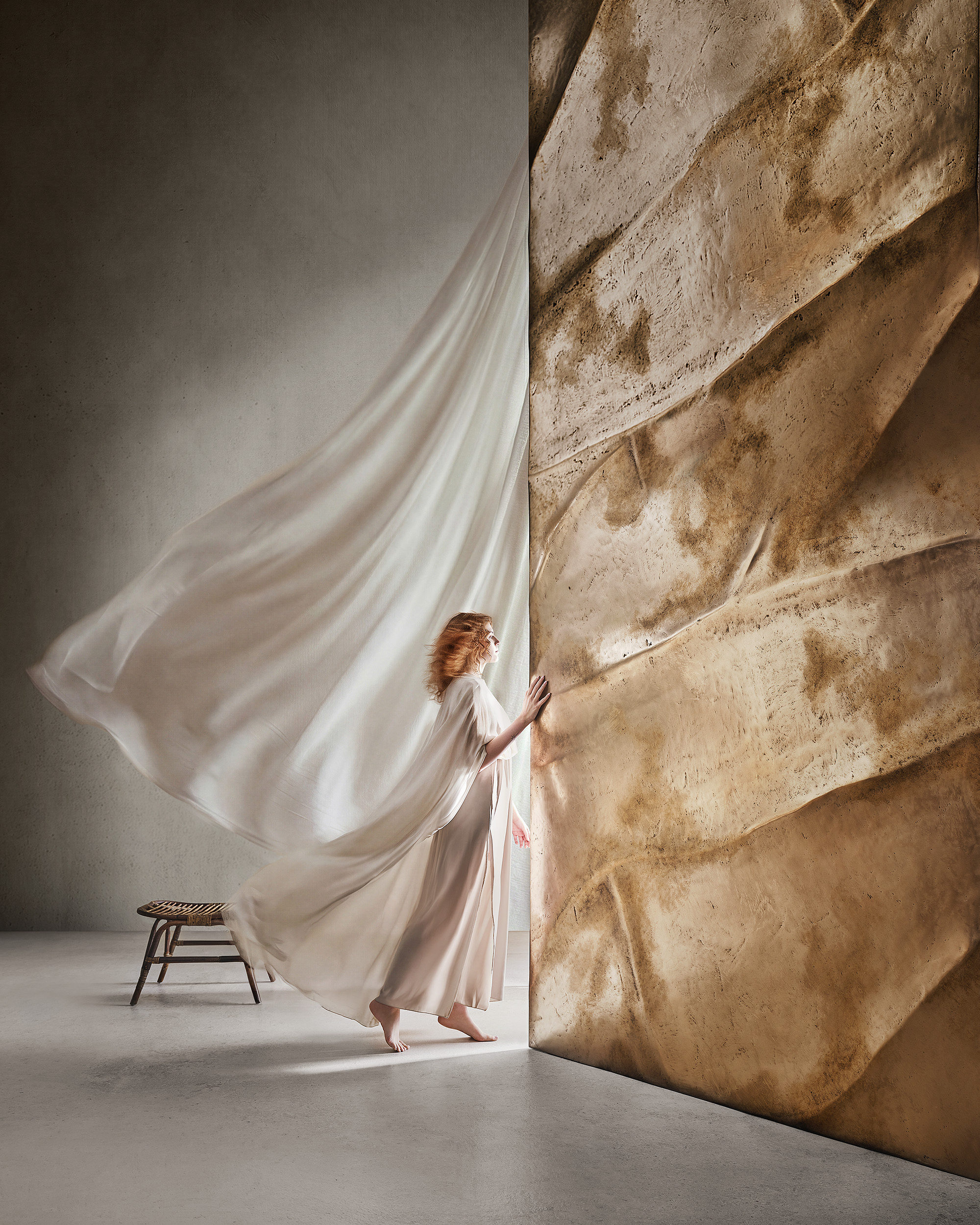 Radiance della Novacolor Signature Collection 2026, superficie materica dorata