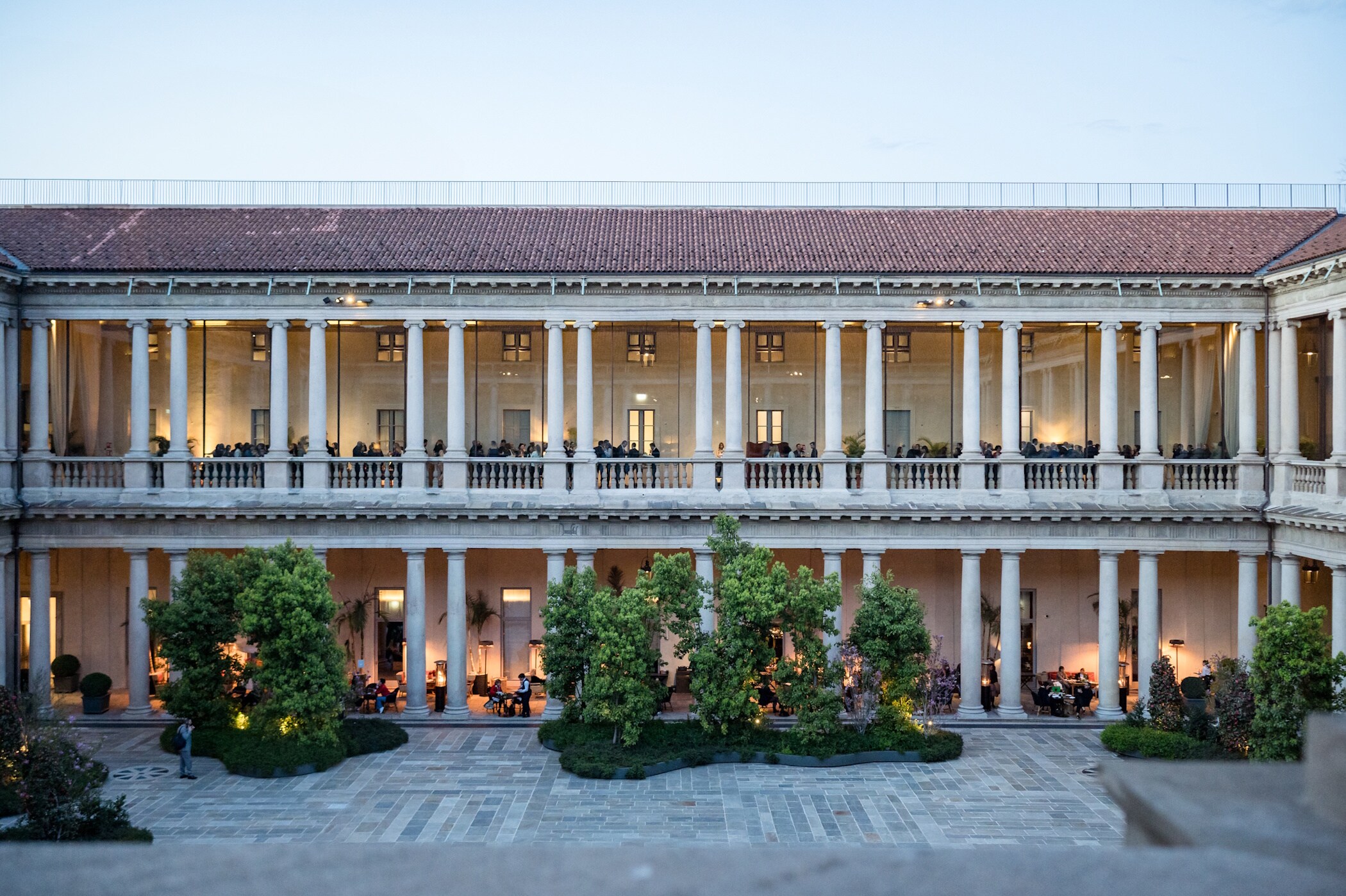 La Piazza di Portrait Milano, new entry nella The 50 Best Hotels 2026