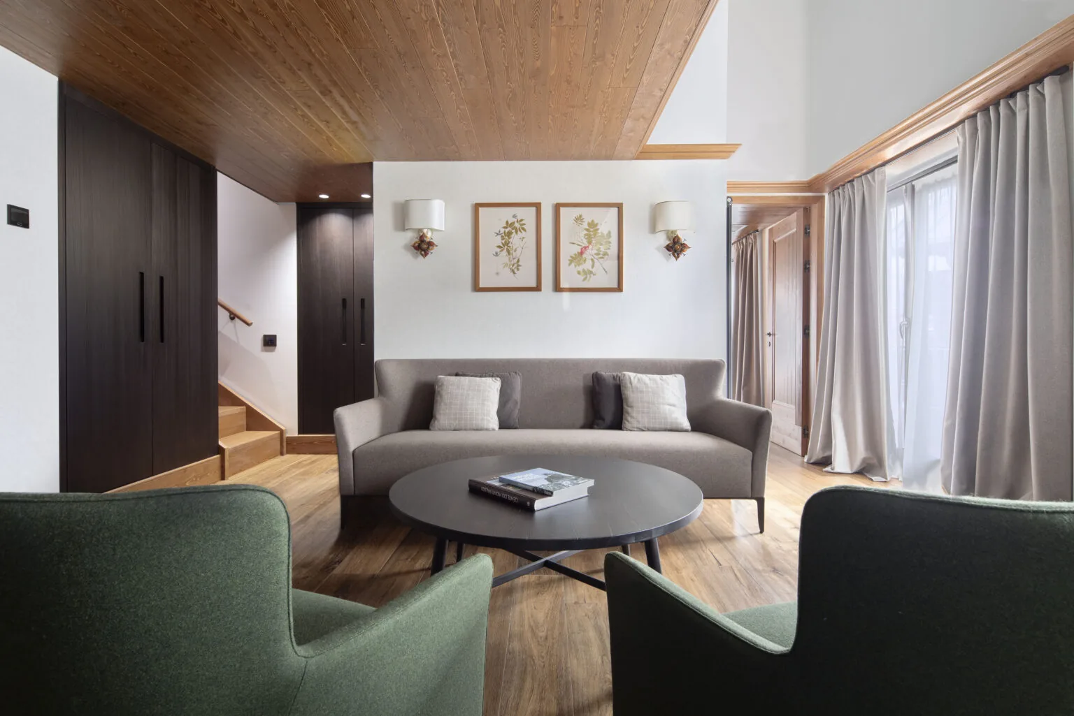 Soggiorno di una Tofane Suite al Faloria Mountain Spa Resort