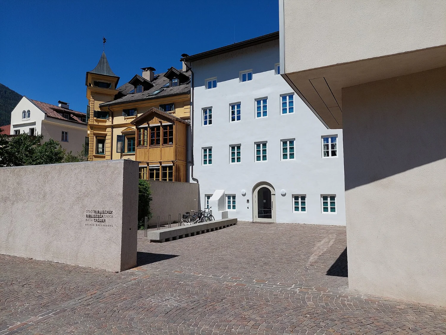 Brixen public library designed by Carlana Mezzalira Pentimalli