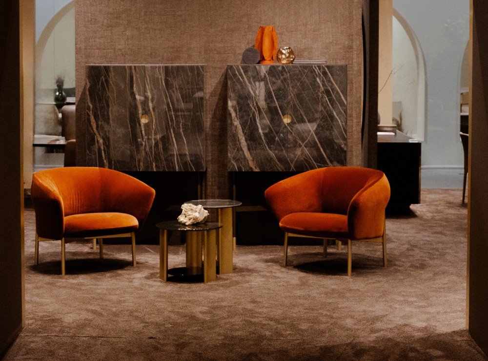 Bontempi Petra armchairs in orange velvet with marble-effect sideboards