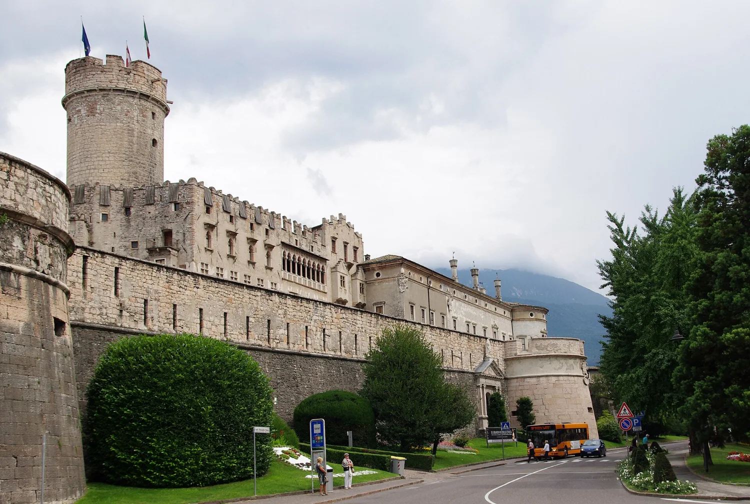Il Castello del Buonconsiglio di Trento con il Magno Palazzo e Castelvecchio