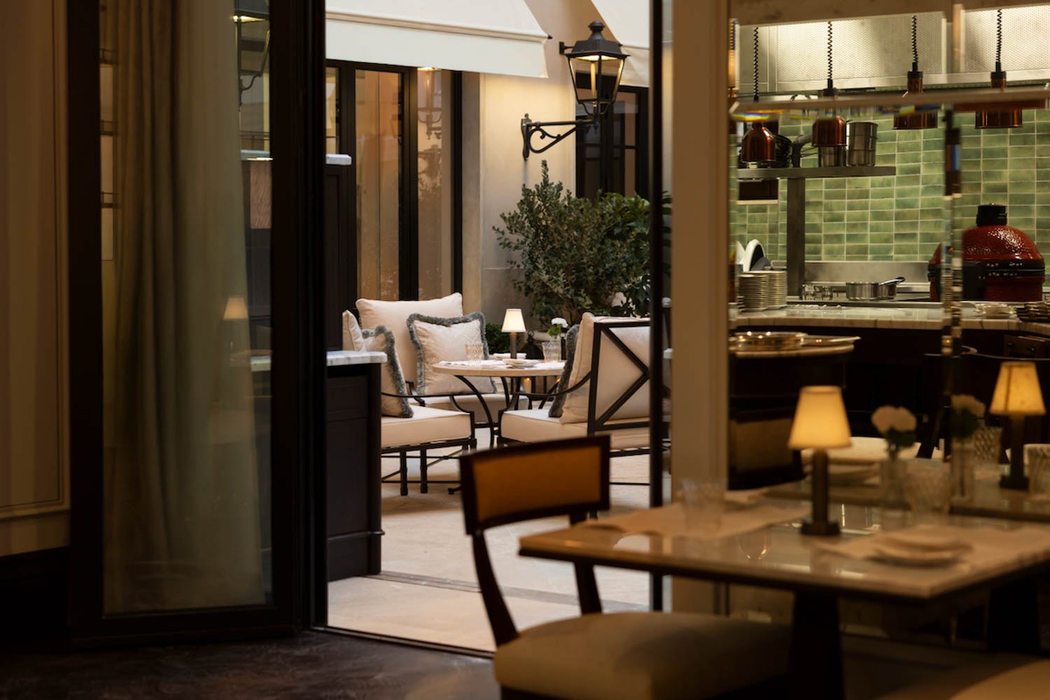 Ristorante del Corinthia Rome affacciato sulla corte interna