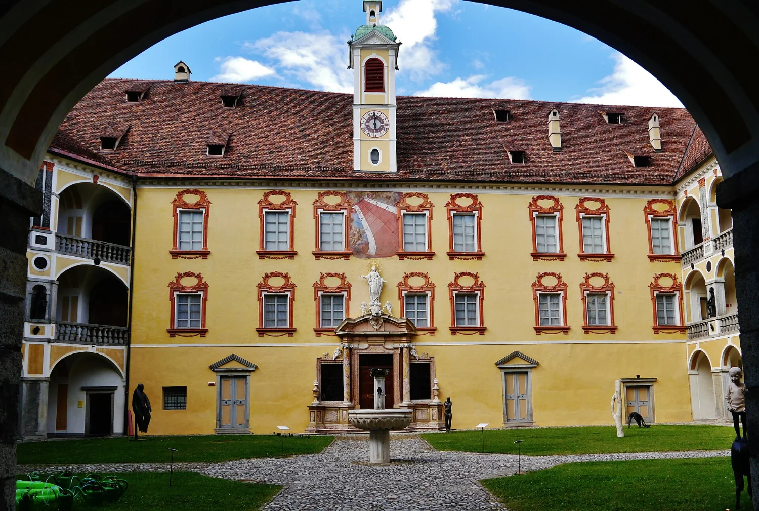 The courtyard of the Hofburg in Brixen with its Renaissance loggias