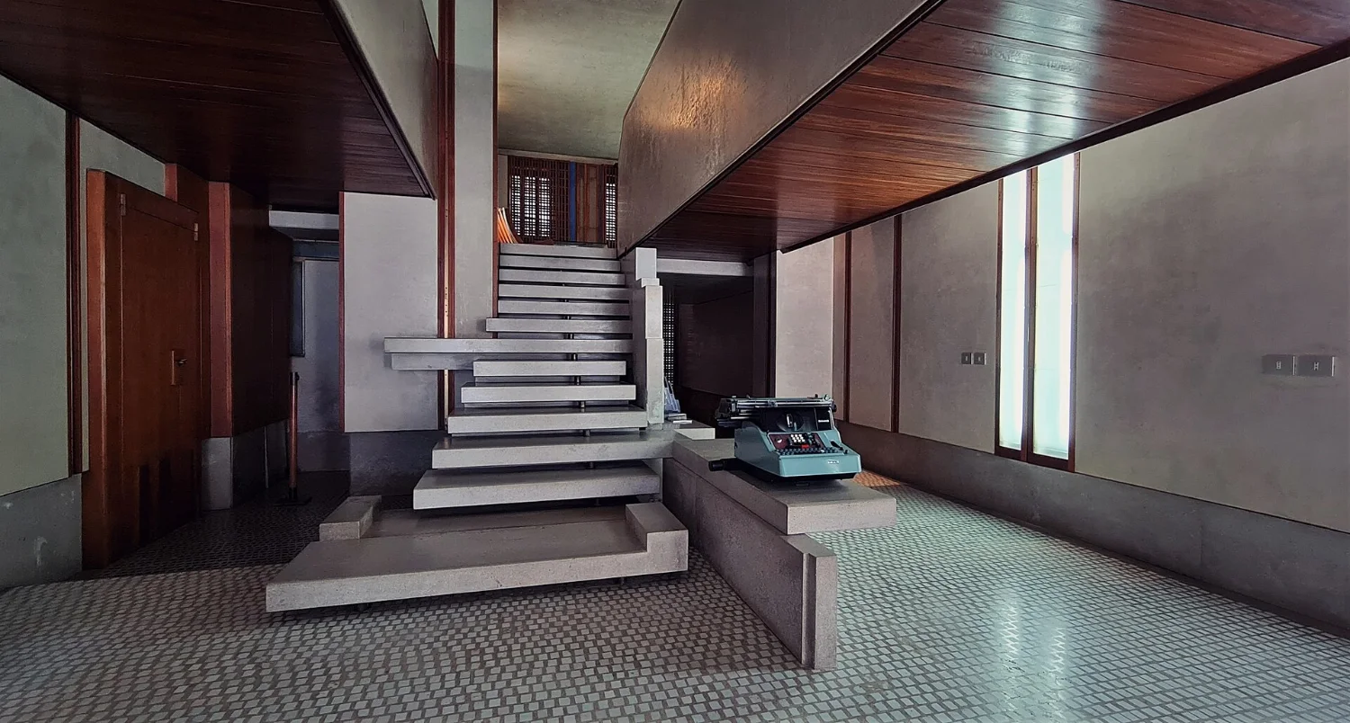 Il Negozio Olivetti di Carlo Scarpa sotto le Procuratie Vecchie in piazza San Marco a Venezia